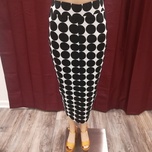 Extra long pencil skirt size 6 - Picture 8 of 8